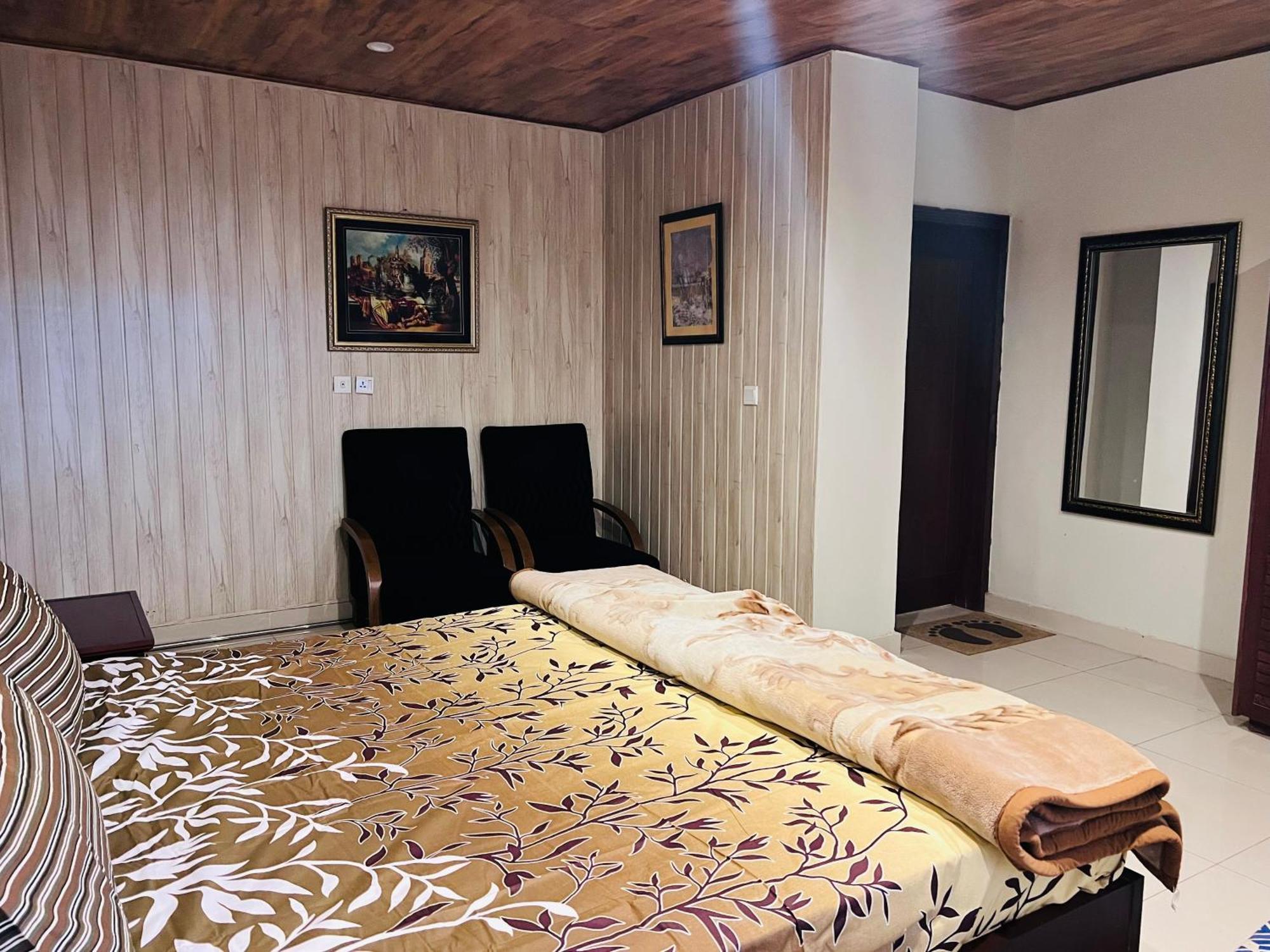 Blue Sky Apartment Nathia Gali エクステリア 写真