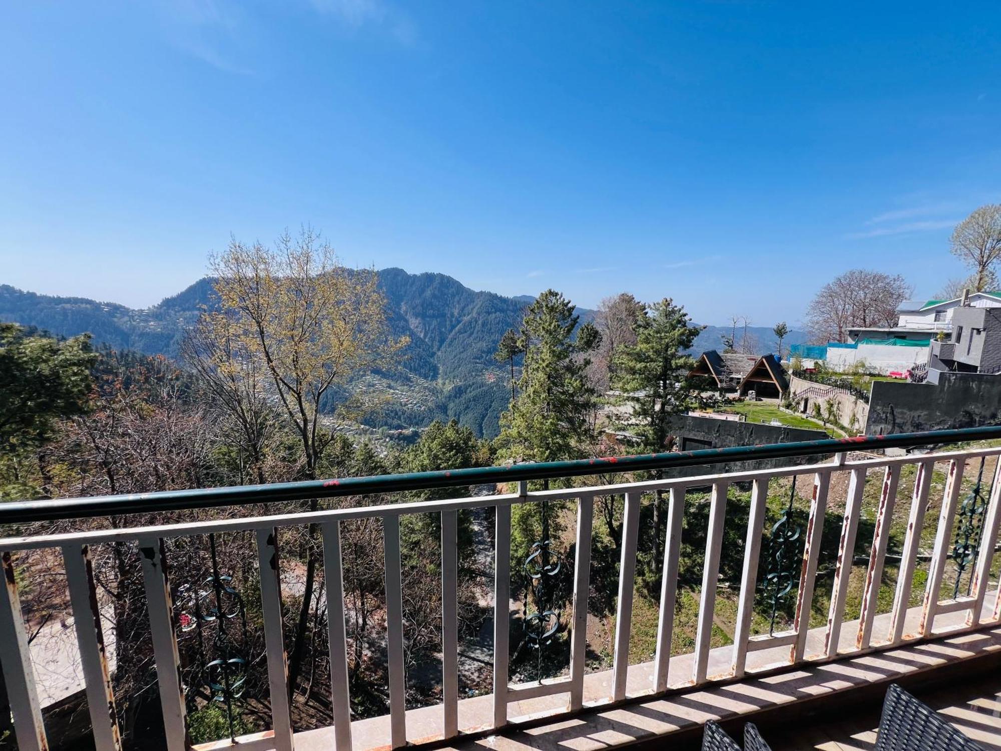 Blue Sky Apartment Nathia Gali エクステリア 写真