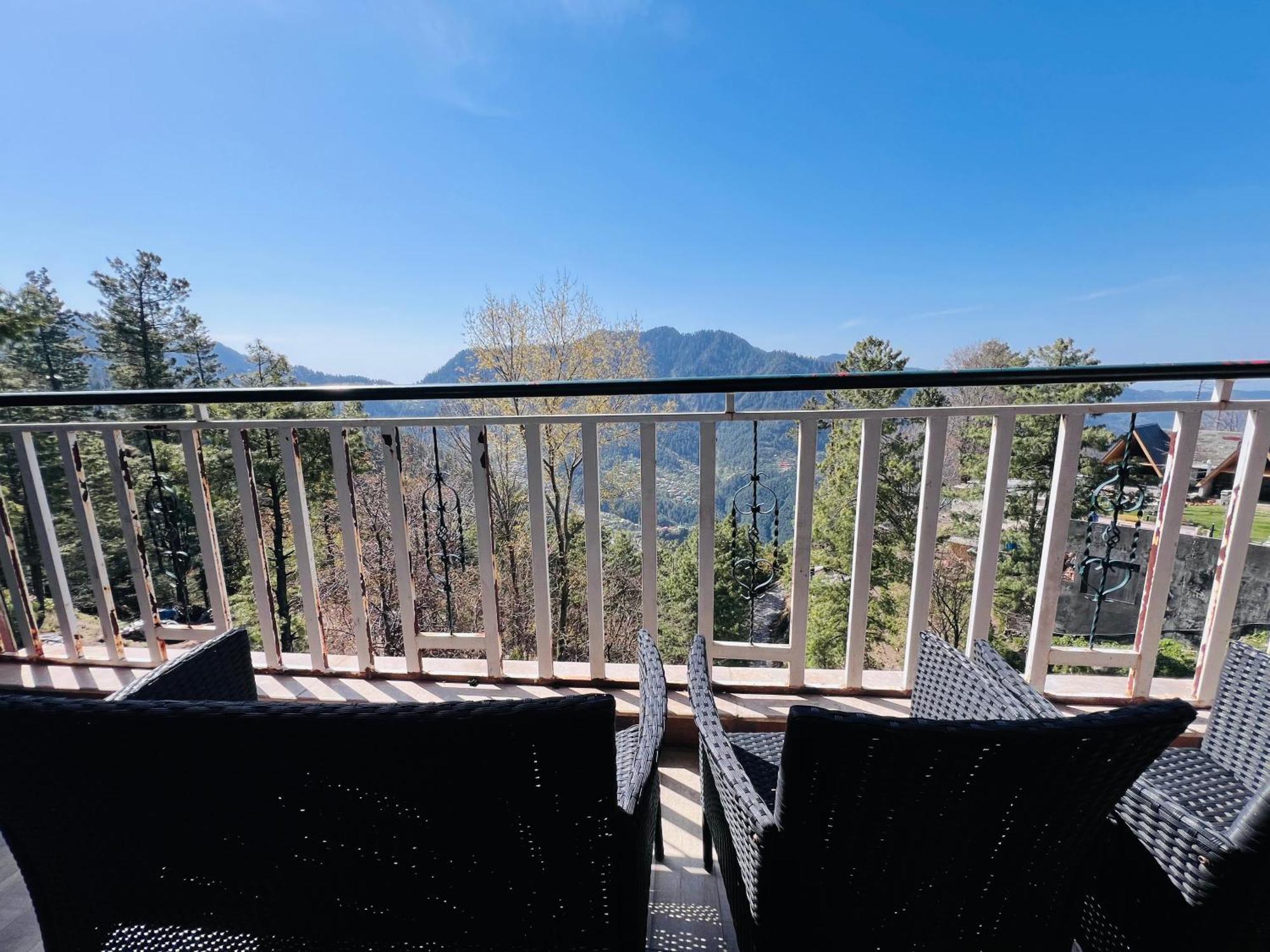 Blue Sky Apartment Nathia Gali エクステリア 写真